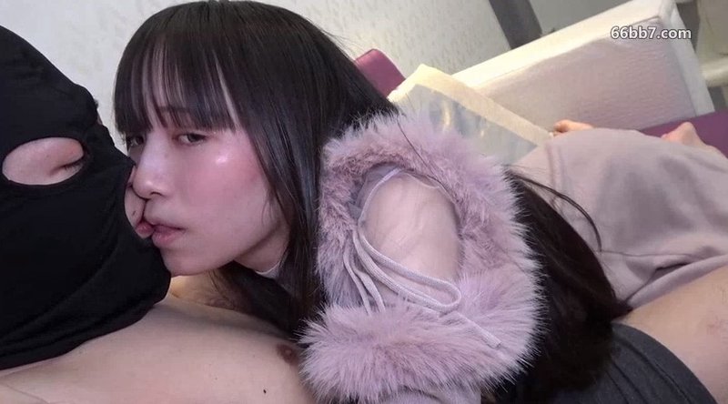 (1)聖心女子大学在读。放学后和朋友玩耍。平凡普通的女孩ひなの酱因经济困难出演视频，人生就此终结 FC2PPV-4712674