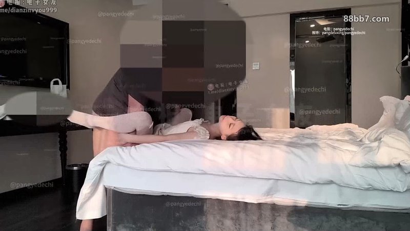 主玩学生嫩妹，推特约炮大神 千元门槛，JK白丝高颜值学生妹