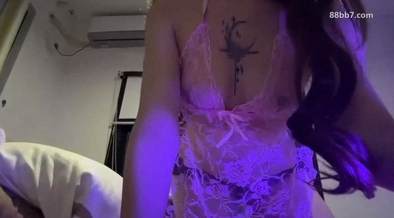 抖音网红脸主播韩恩熙定制露脸脱衣诱惑福利标准网红脸真空情趣衣随着音乐一点点脱掉有特写奶子及BB